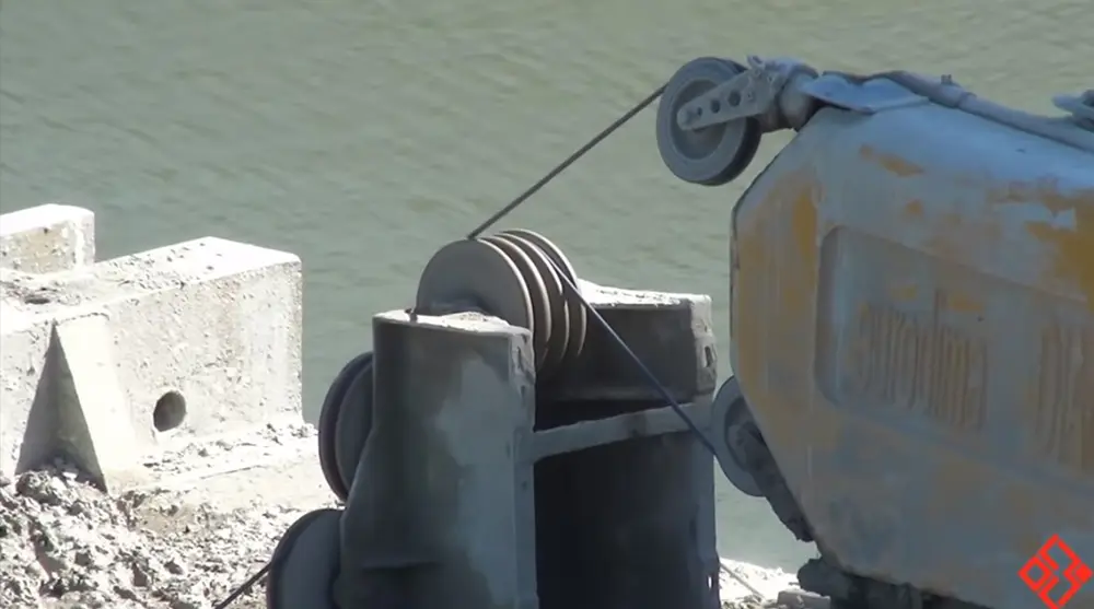 Wire Sawing in Indiana (Madison Bridge)